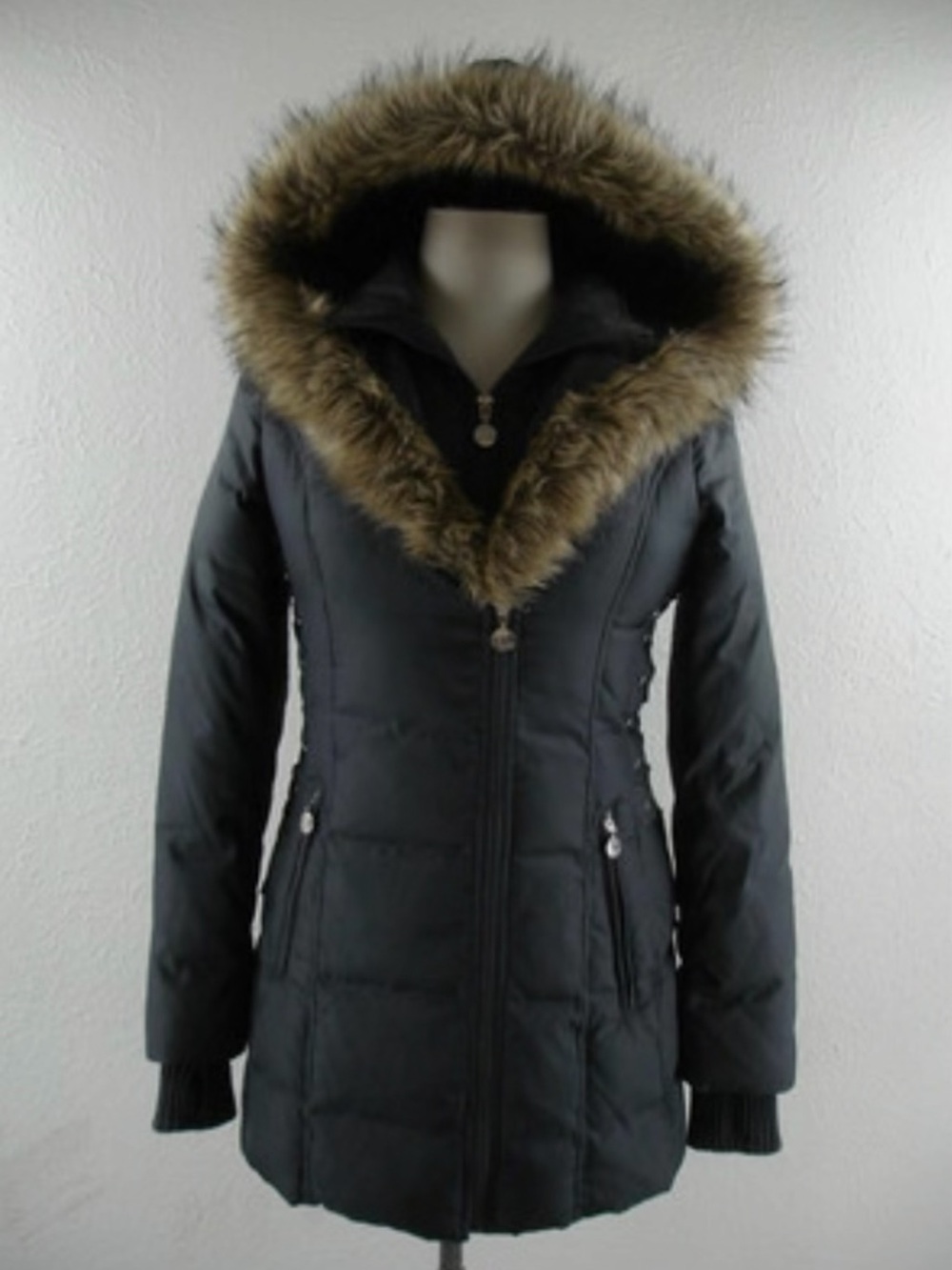 Betsy Johnson Women’s Black Hooded Puffer Coat with Faux Fur Trim